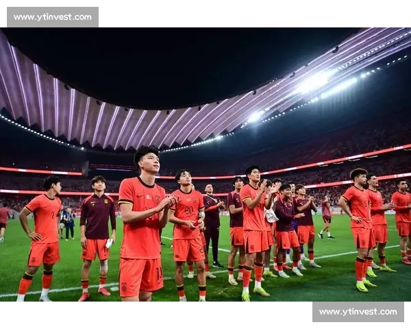 足球赛事与综合赛事的区别与联系解析赛事形式、规则与观众体验的多维度对比 足球赛事与综合赛事的区别与联系解析赛事形式、规则与观众体验的多维度对比